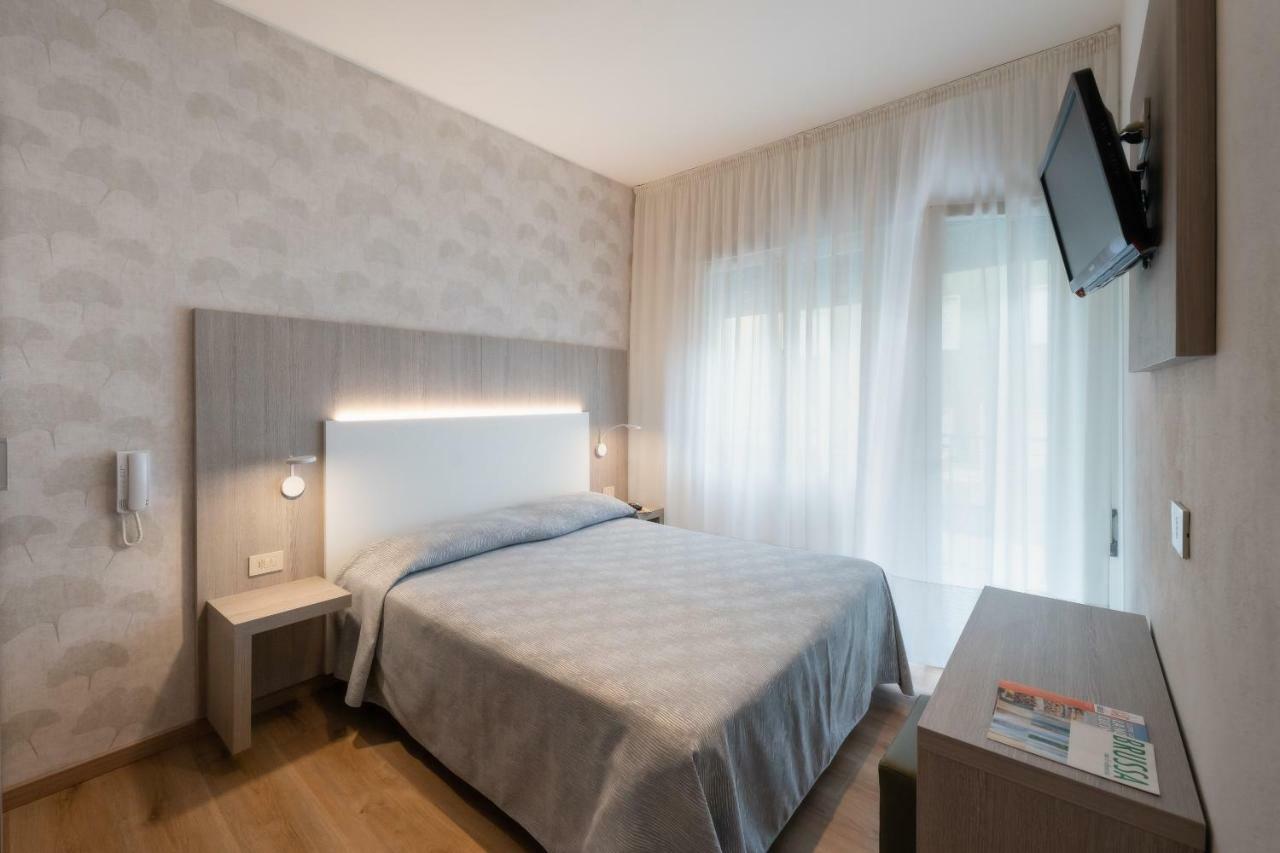 Hotel Fabris Caorle Exterior foto