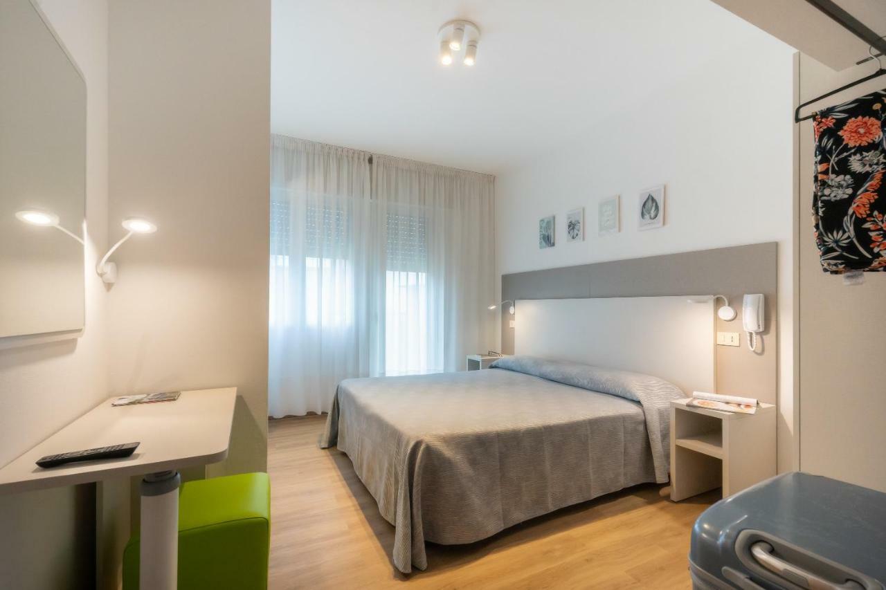 Hotel Fabris Caorle Exterior foto